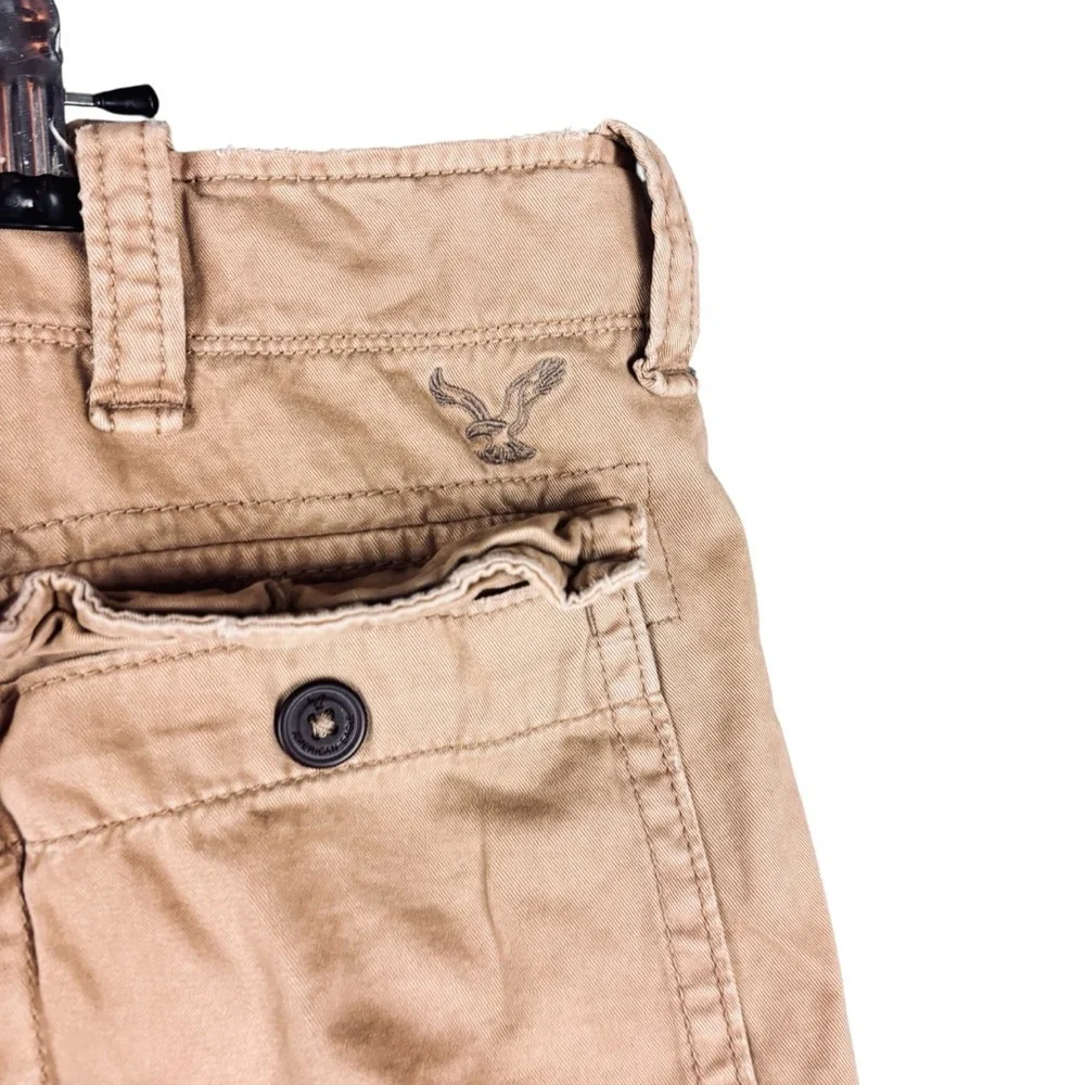 American Eagle Outfitters Classic Length Y2K Cargo Shorts – Sz 38 (Excellent)